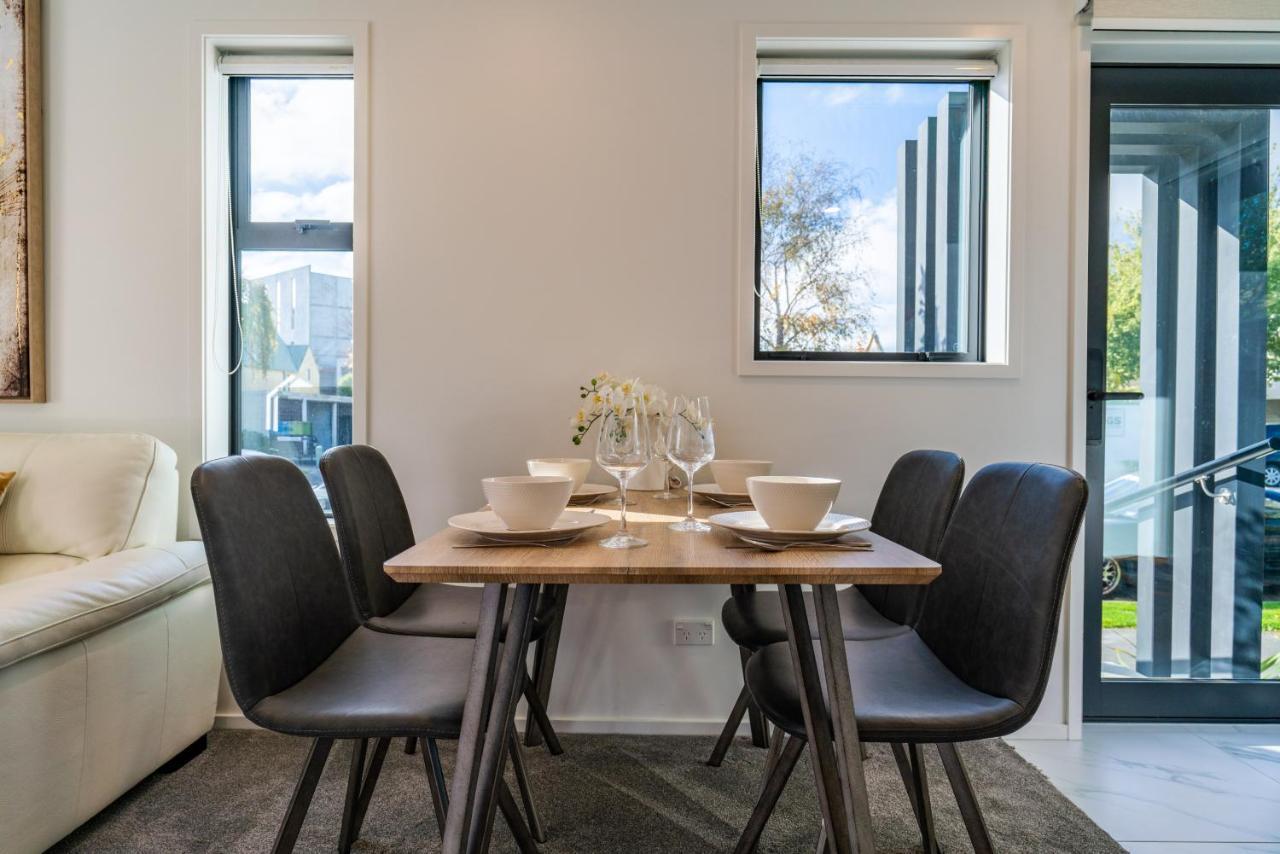Apartament King Bed On Hagley Park Corner In The Cbd Christchurch Zewnętrze zdjęcie